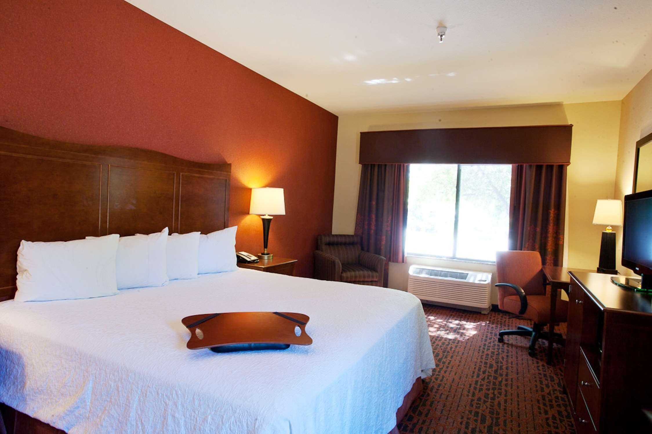 Hampton Inn Fort Collins Exteriör bild