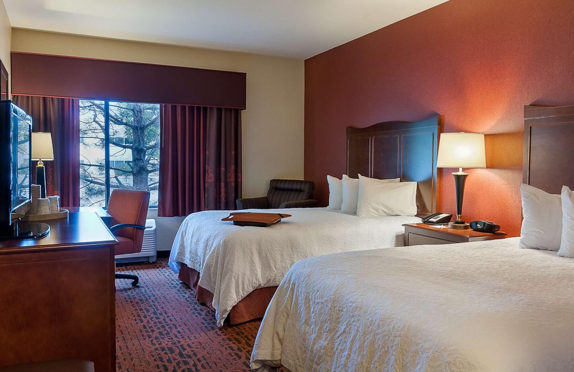 Hampton Inn Fort Collins Exteriör bild