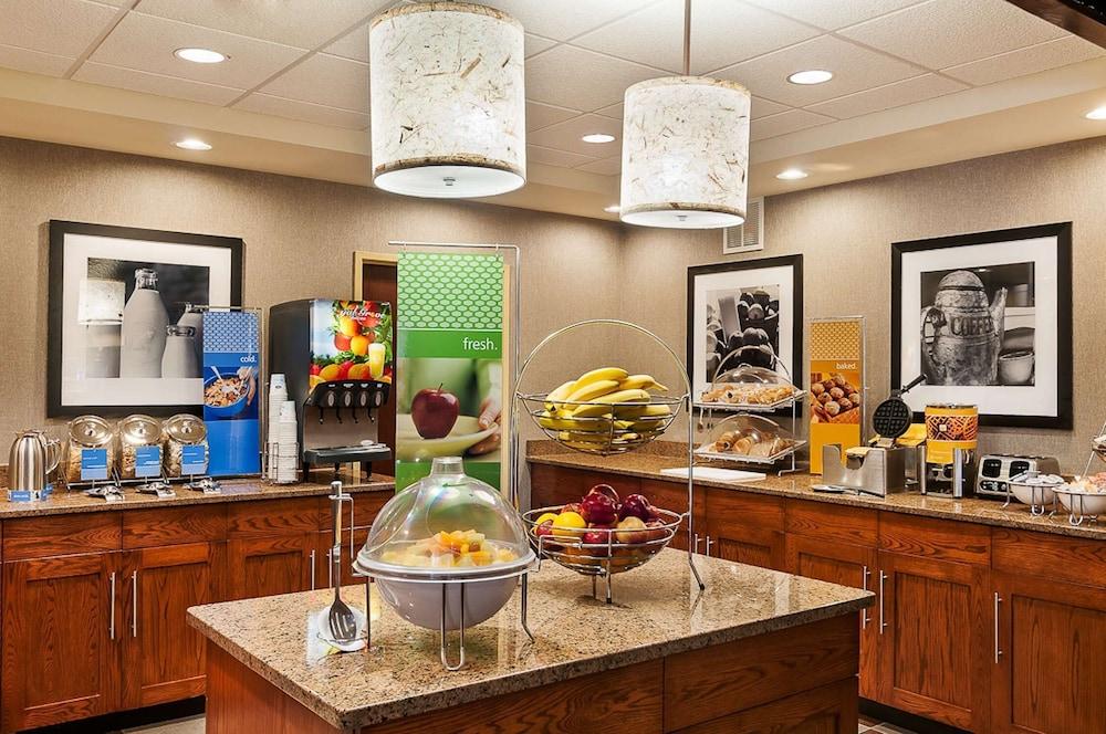 Hampton Inn Fort Collins Exteriör bild