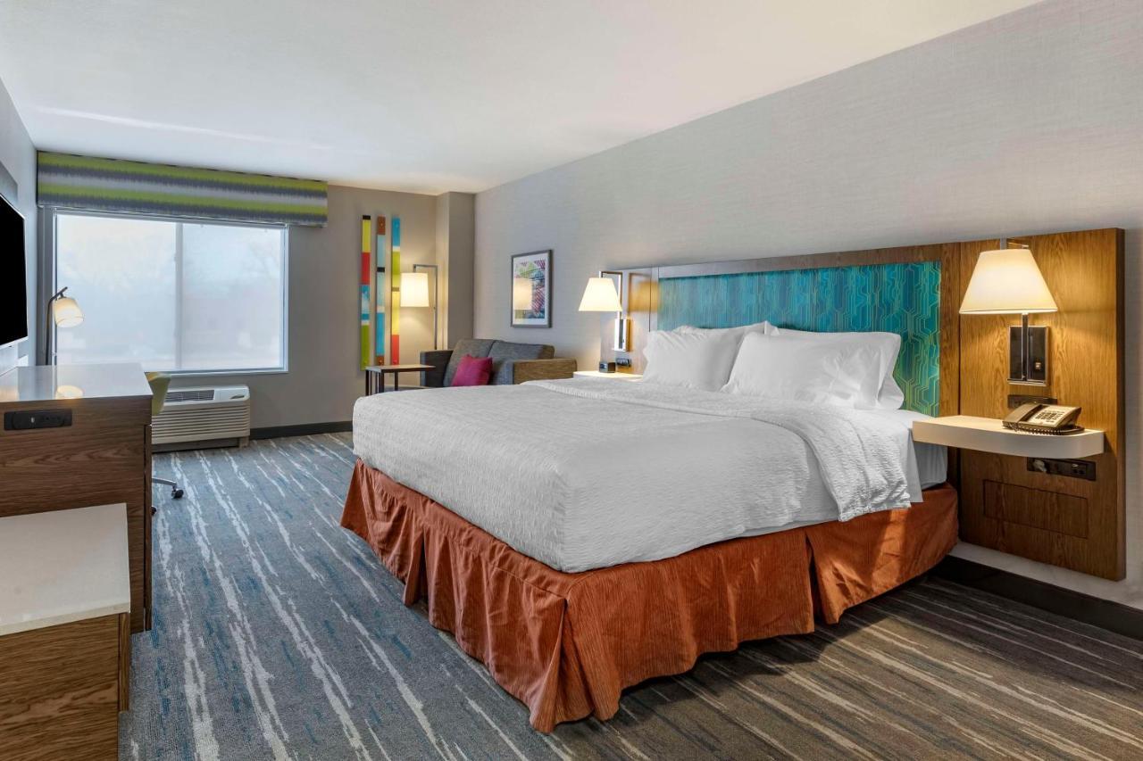 Hampton Inn Fort Collins Exteriör bild