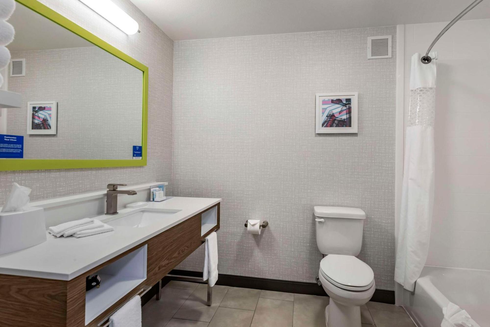 Hampton Inn Fort Collins Exteriör bild