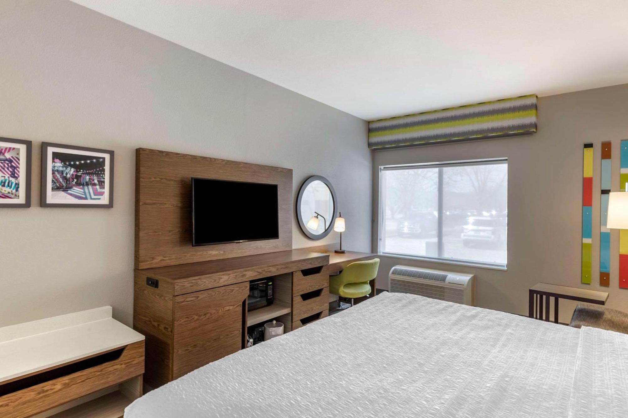 Hampton Inn Fort Collins Exteriör bild