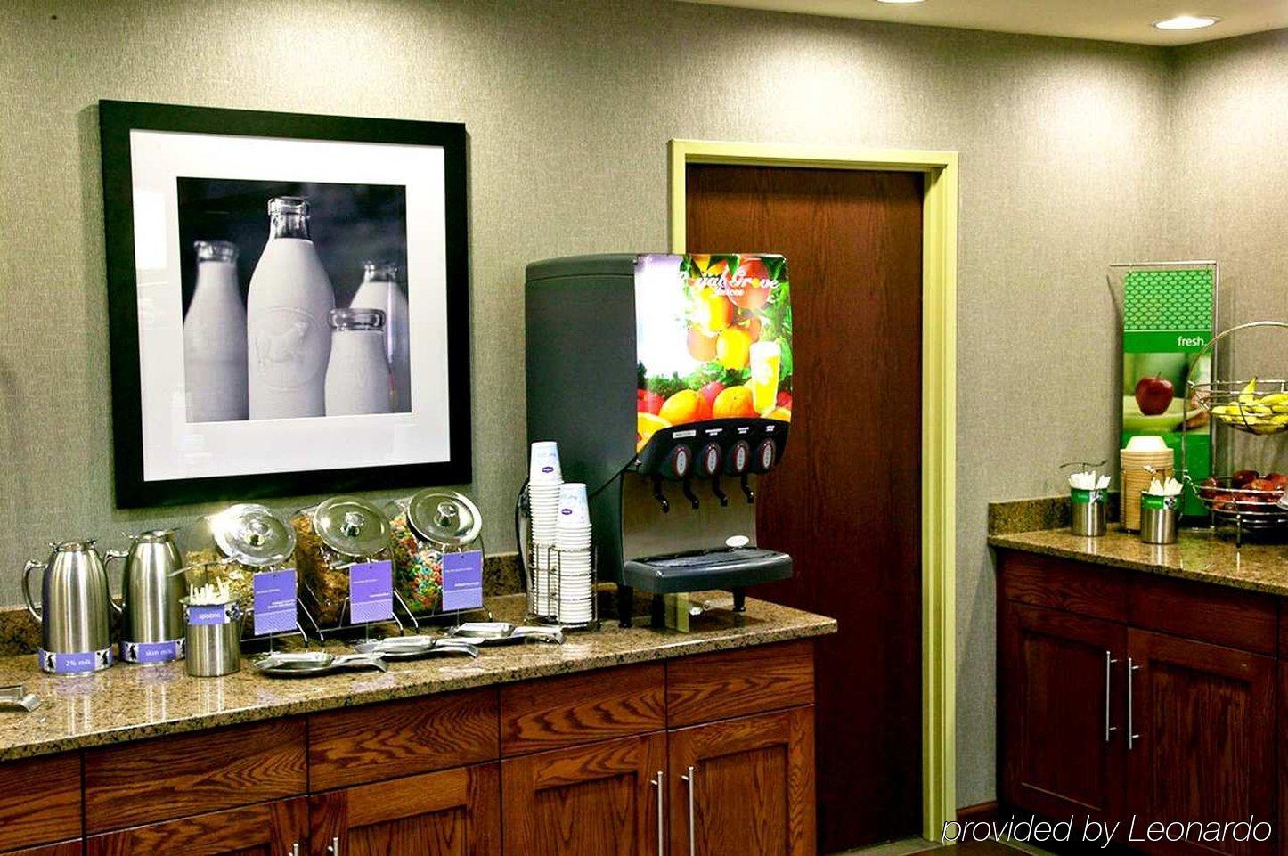 Hampton Inn Fort Collins Exteriör bild