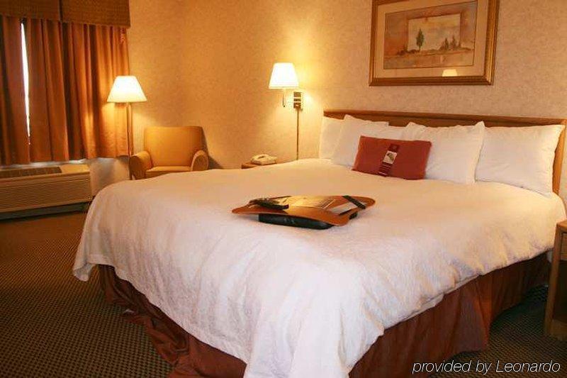 Hampton Inn Fort Collins Rum bild